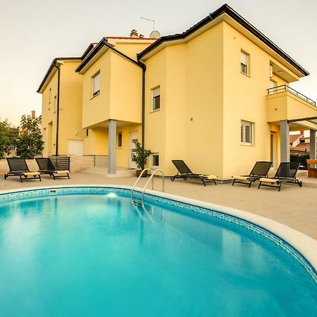 Villa Cera Pula Exterior photo